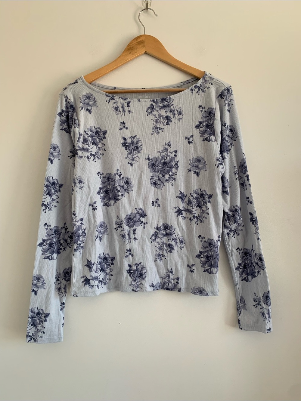 Hollister long sleeve top XXL